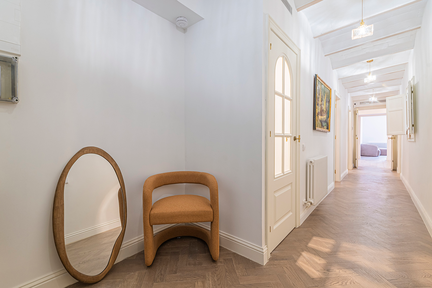  Elegant Three-Bedroom Flat with Terrace Next to Plaça Catalunya - 物件實景
