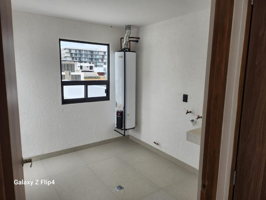 Real de Queretaro, Querétaro, Querétaro, 76146, Mexico, 3 Bedrooms Bedrooms, ,4 BathroomsBathrooms,Residential,For Sale,Real de Queretaro,1652848