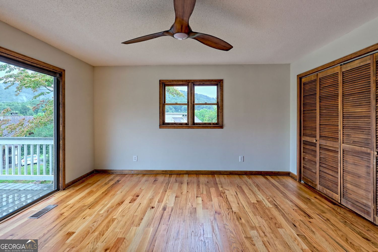 Dillard, Georgia, 30537, United States, 3 Bedrooms Bedrooms, ,2 BathroomsBathrooms,Residential,For Sale,1913990