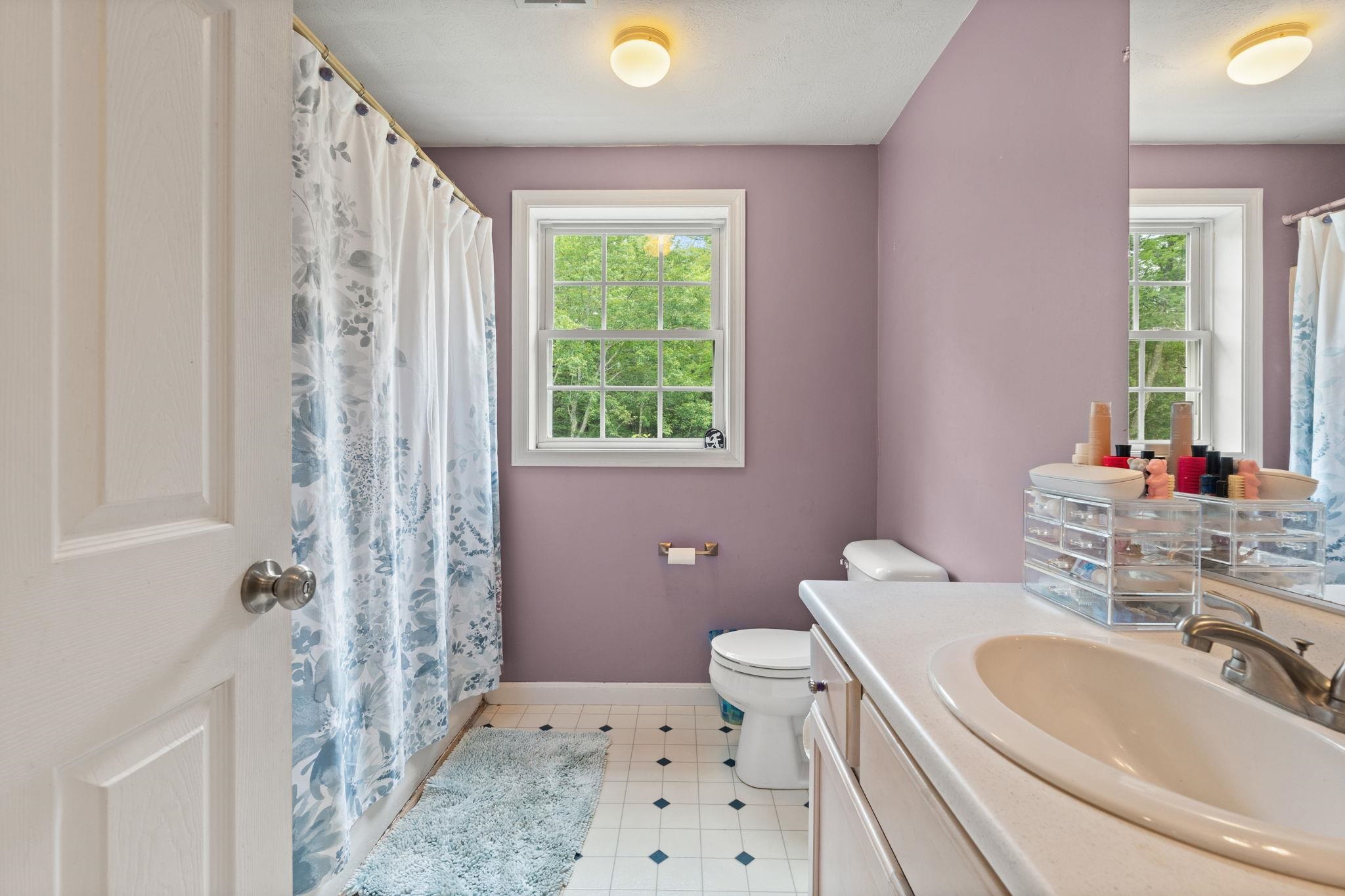 Londonderry, New Hampshire, 03053, United States, ,Residential,For Sale,1916395