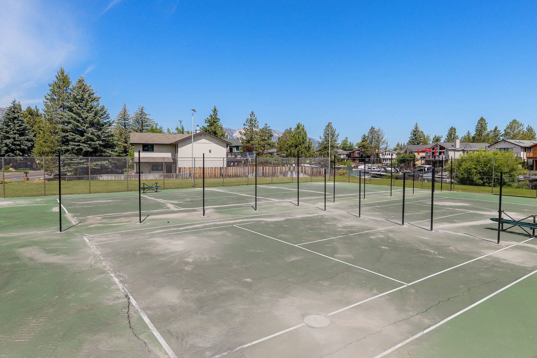  Tahoe Keys Waterfront Townhome - 物件實景