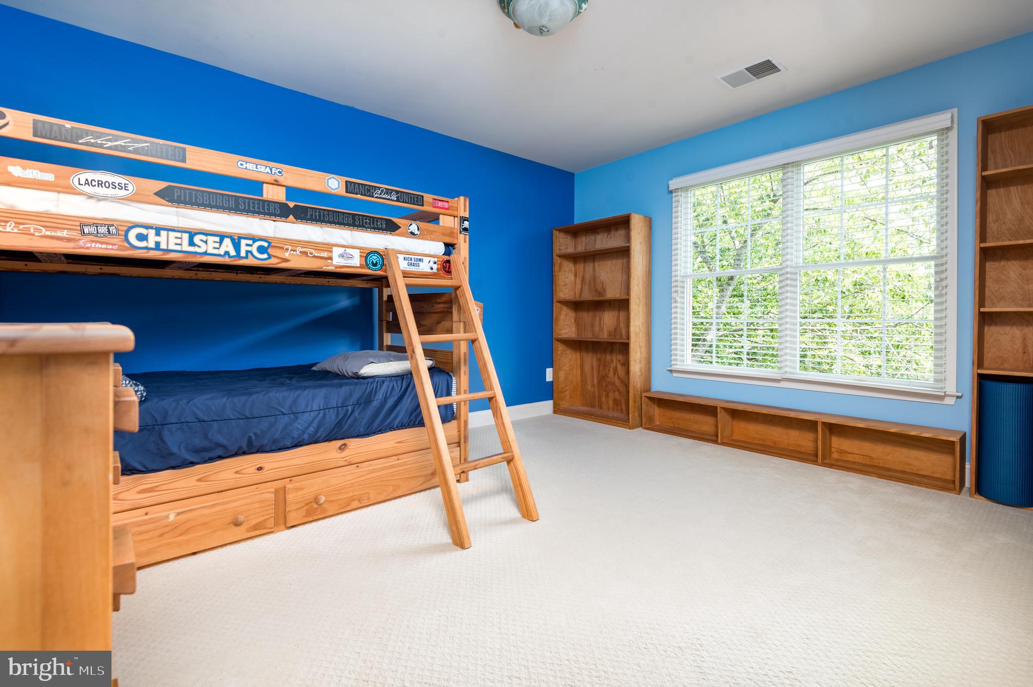Haymarket, Virginia, 20169, United States, 4 Bedrooms Bedrooms, ,5 BathroomsBathrooms,Residential,For Sale,1900761