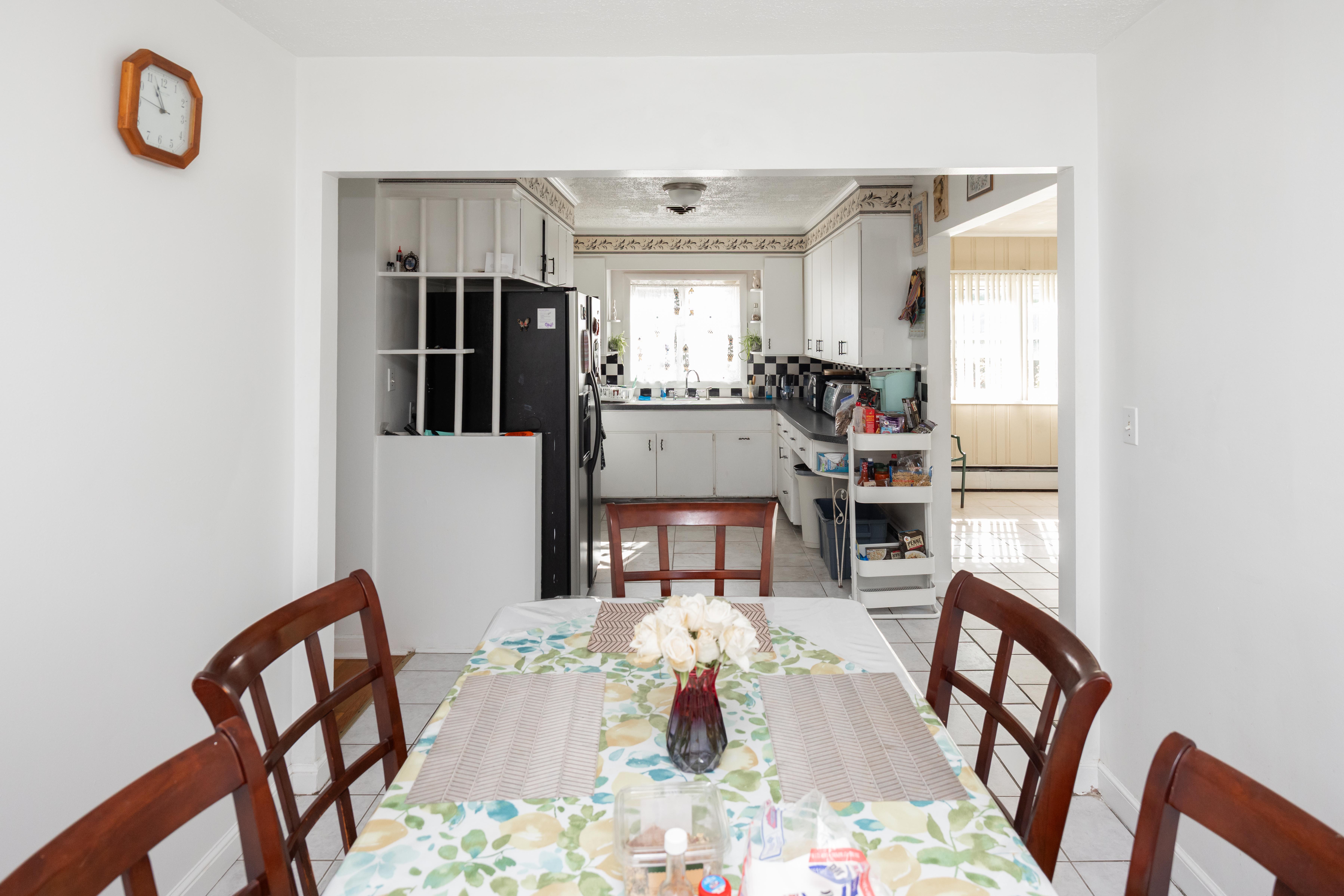 Chelsea, Massachusetts, 02150, United States, 5 Bedrooms Bedrooms, ,2 BathroomsBathrooms,Residential,For Sale,1983279