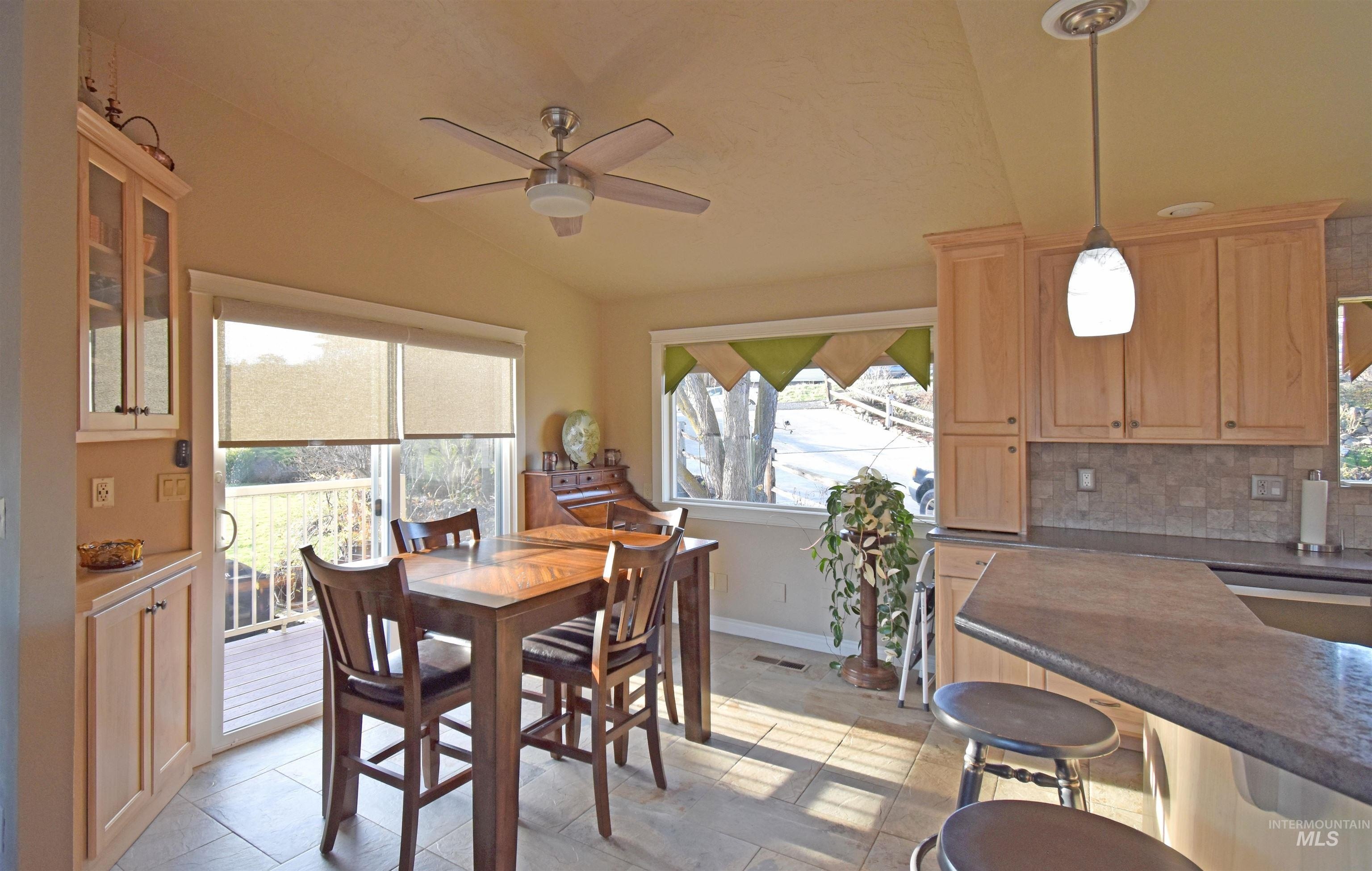 Clarkston, Washington, 99403, United States, 4 Bedrooms Bedrooms, ,2 BathroomsBathrooms,Residential,For Sale,2011343