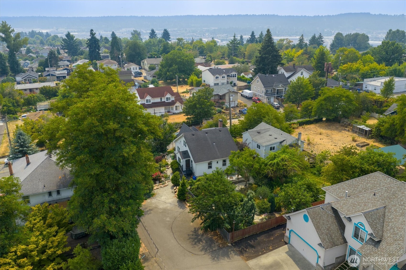 Seattle, Washington, 98108, United States, 4 Bedrooms Bedrooms, ,2 BathroomsBathrooms,Residential,For Sale,1912316