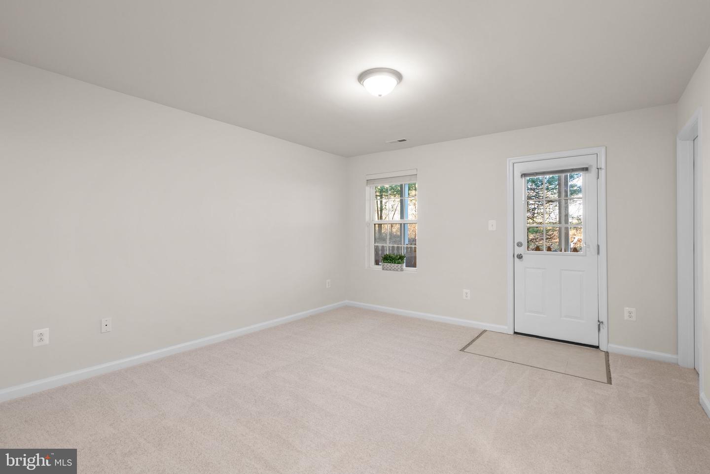 Elkridge, Maryland, 21075, United States, 4 Bedrooms Bedrooms, ,4 BathroomsBathrooms,Residential,For Sale,2002050