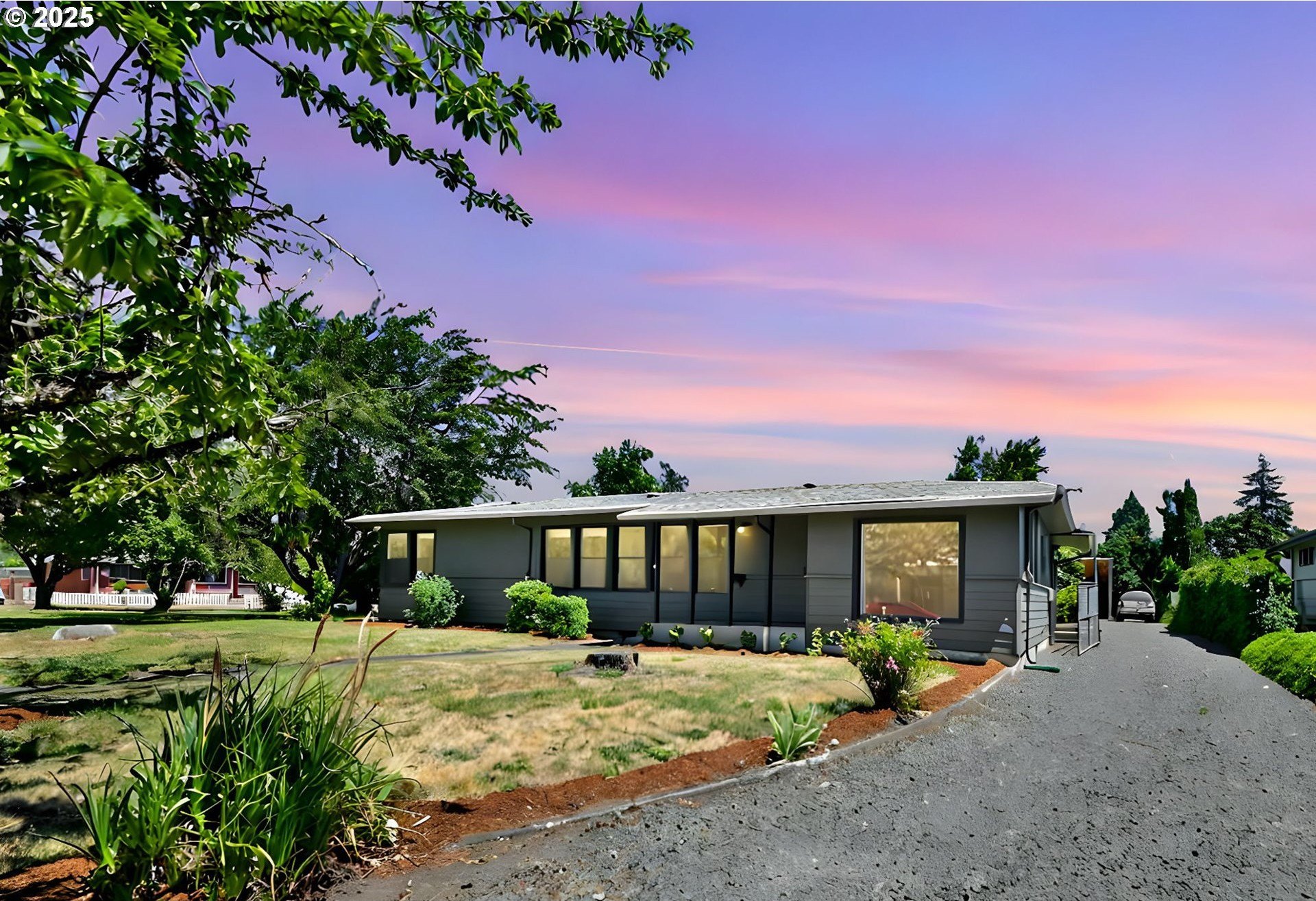 Springfield, Oregon, 97477, United States, 4 Bedrooms Bedrooms, ,2 BathroomsBathrooms,Residential,For Sale,1918433