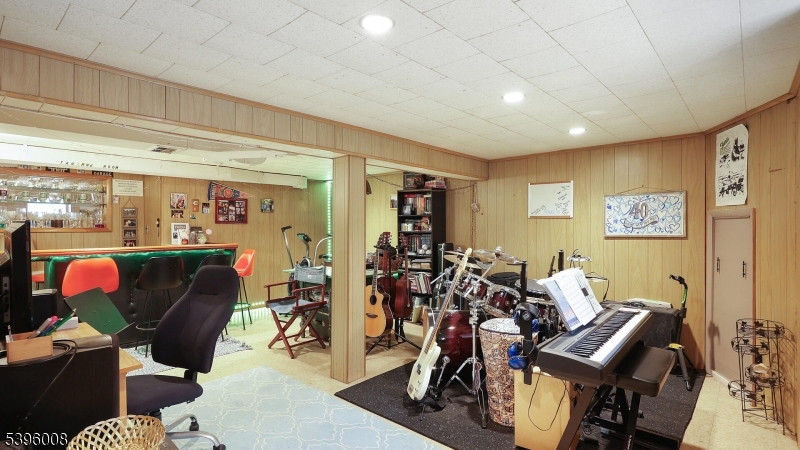 Cranford Twp., New Jersey, 07016, United States, 4 Bedrooms Bedrooms, ,2 BathroomsBathrooms,Residential,For Sale,1989171