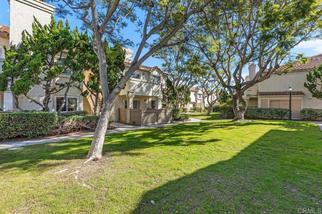 Vista, California, 92081, United States, 2 Bedrooms Bedrooms, ,2 BathroomsBathrooms,Residential,For Sale,1989582