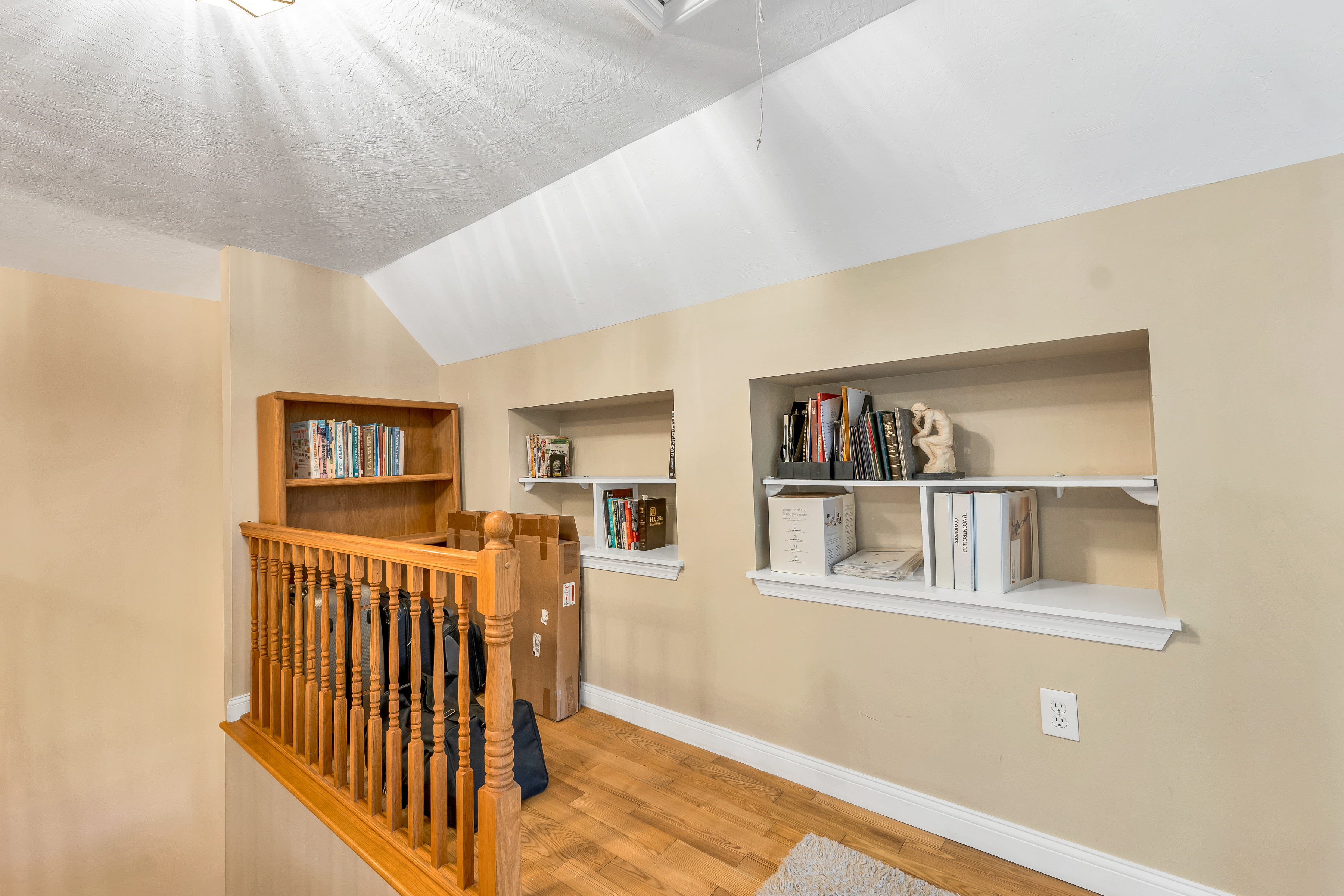 Sanbornton, New Hampshire, 03269, United States, 4 Bedrooms Bedrooms, ,2 BathroomsBathrooms,Residential,For Sale,1977534