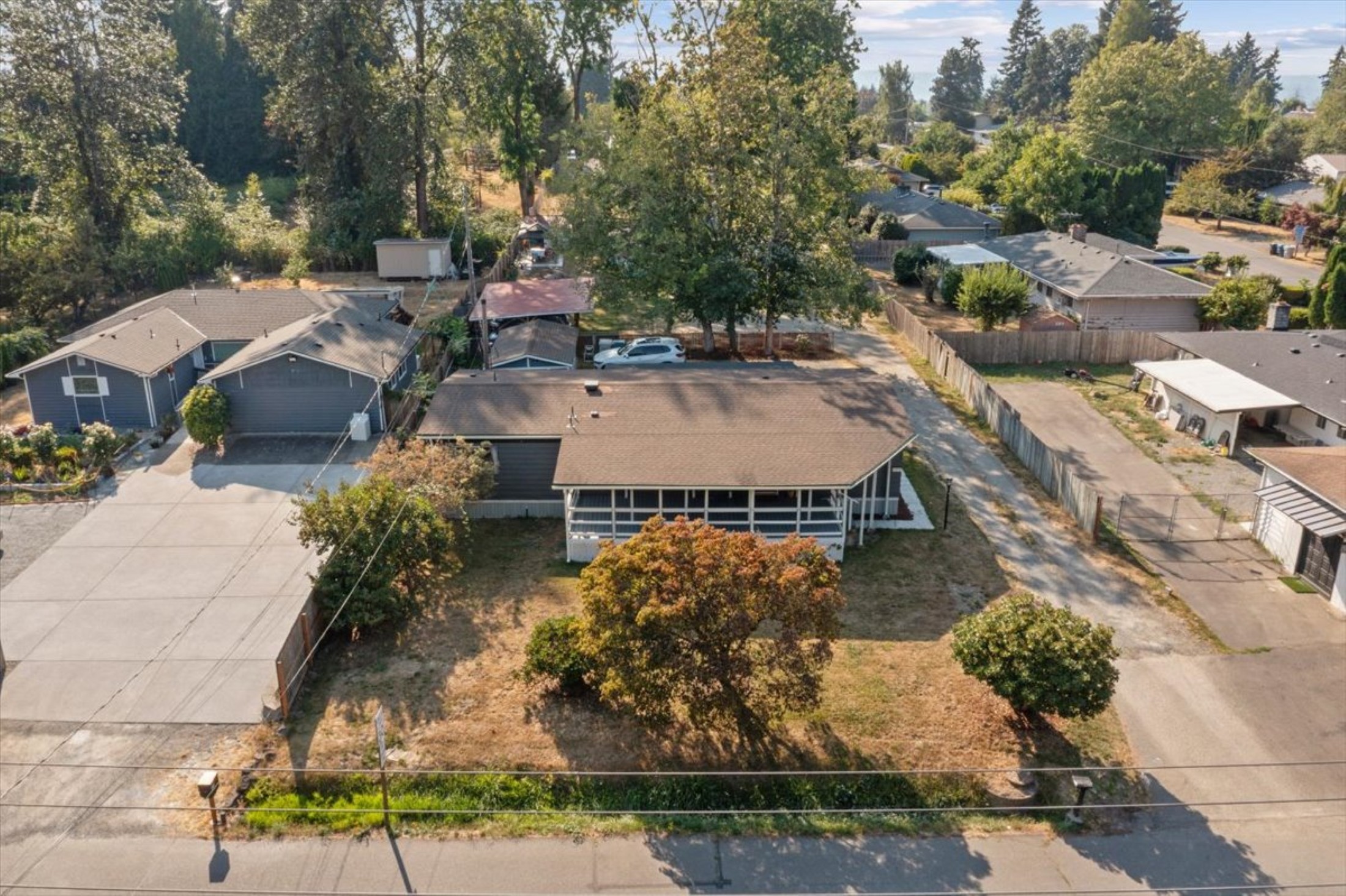  Modern Renton Bungalow - 物件實景