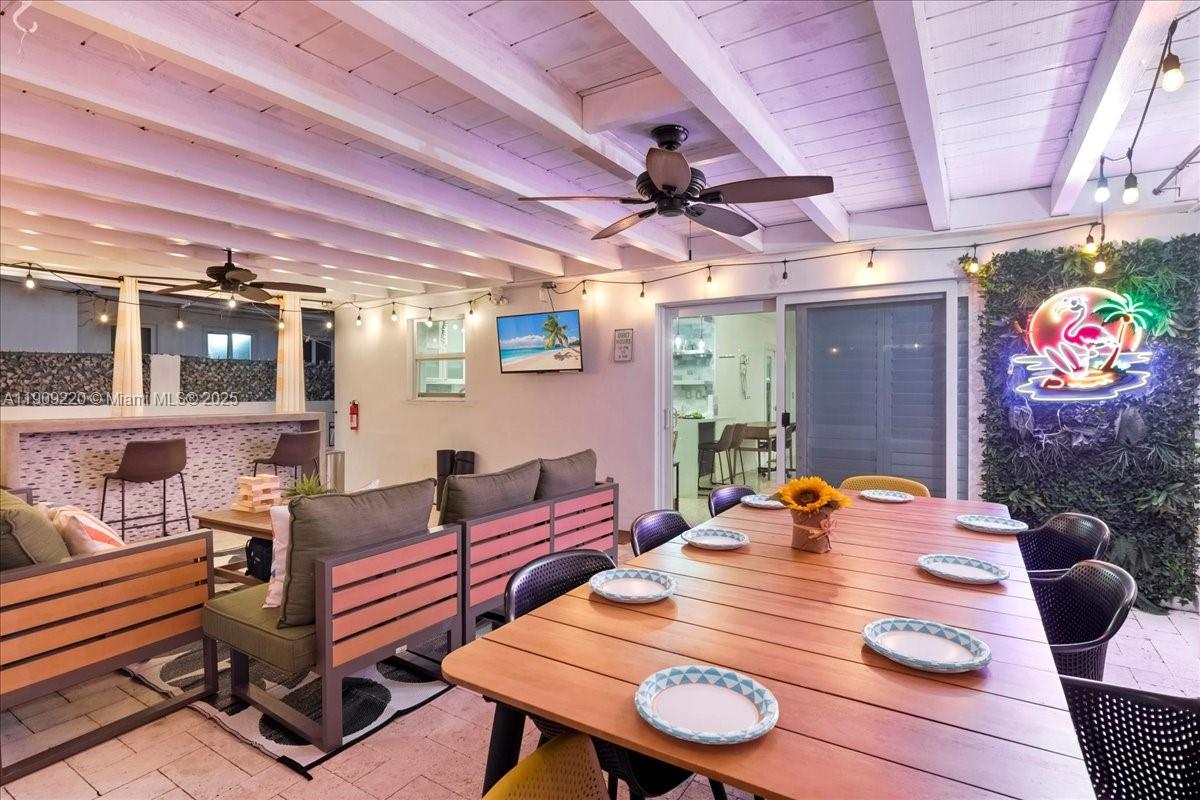 Miami, Florida, 33145, United States, 3 Bedrooms Bedrooms, ,2 BathroomsBathrooms,Residential,For Sale,1987524