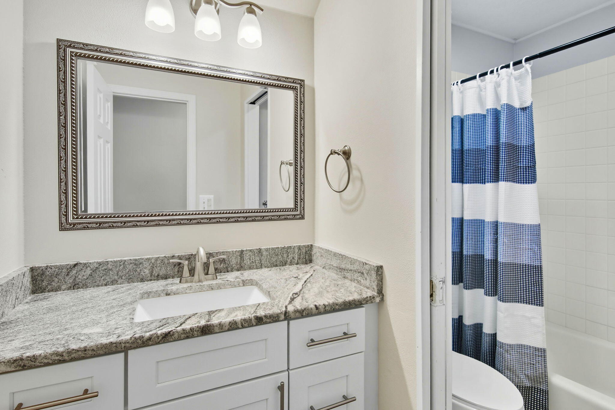 Niceville, Florida, 32578, United States, 4 Bedrooms Bedrooms, ,2 BathroomsBathrooms,Residential,For Sale,1961467