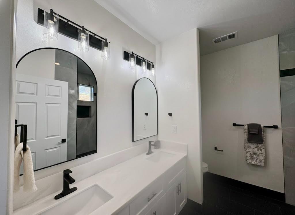 Coarsegold, California, 93614, United States, 3 Bedrooms Bedrooms, ,2 BathroomsBathrooms,Residential,For Sale,2011368