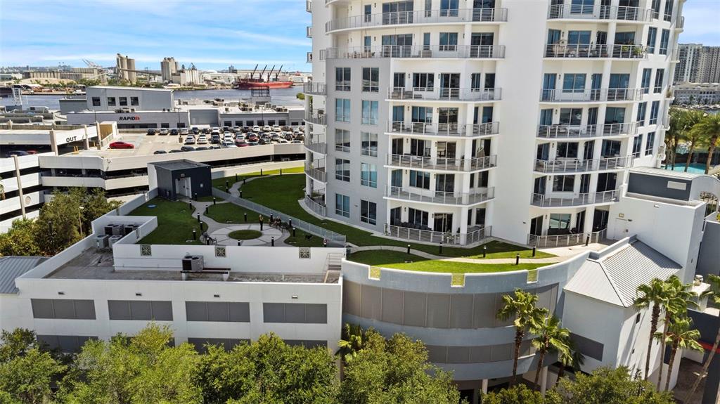 Tampa, Florida, 33602, United States, 2 Bedrooms Bedrooms, ,2 BathroomsBathrooms,Residential,For Sale,1976290