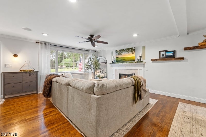Randolph Twp., New Jersey, 07869, United States, 3 Bedrooms Bedrooms, ,2 BathroomsBathrooms,Residential,For Sale,1944786