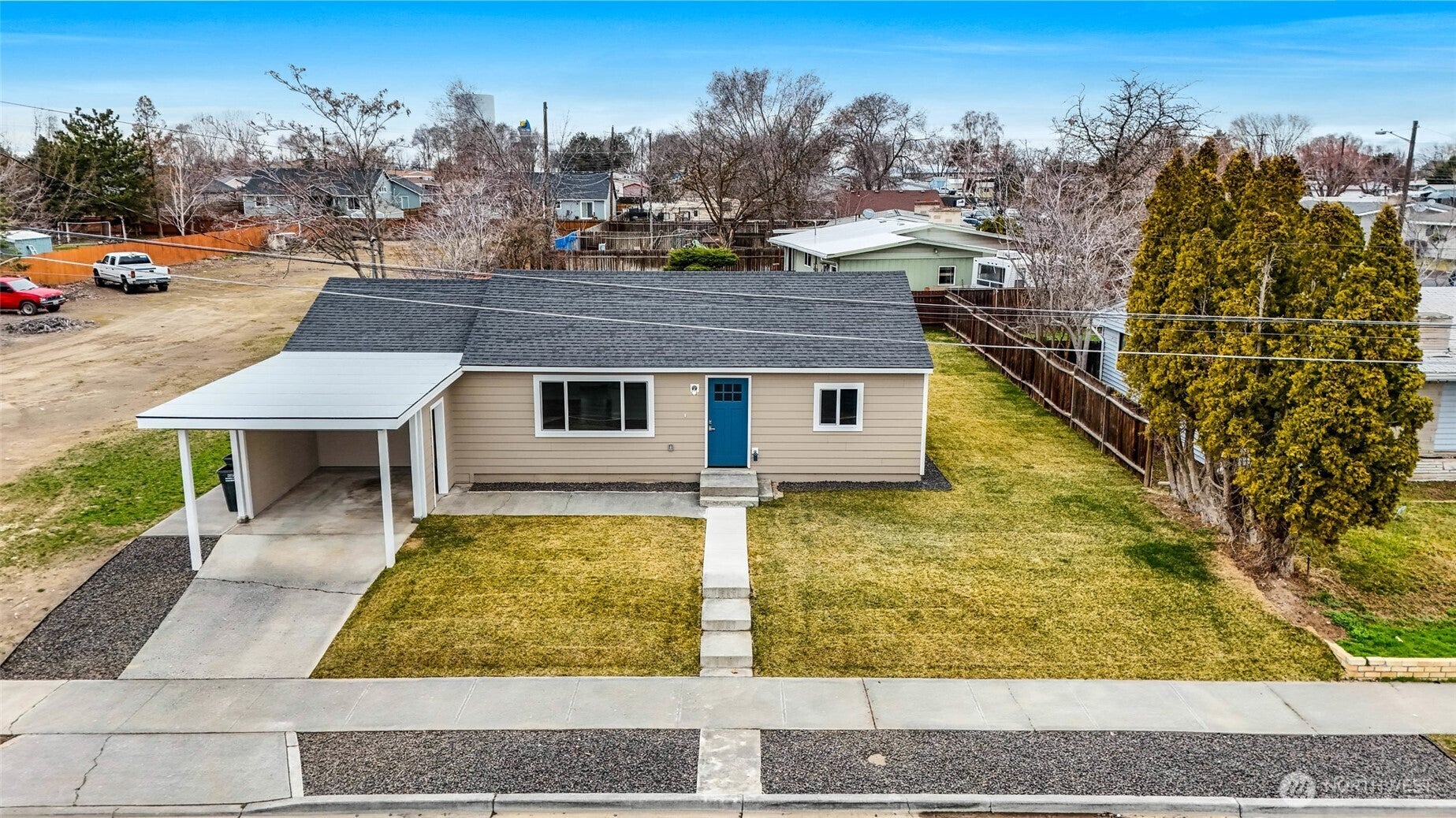 Lakeside Dr, Moses Lake, WA 98837