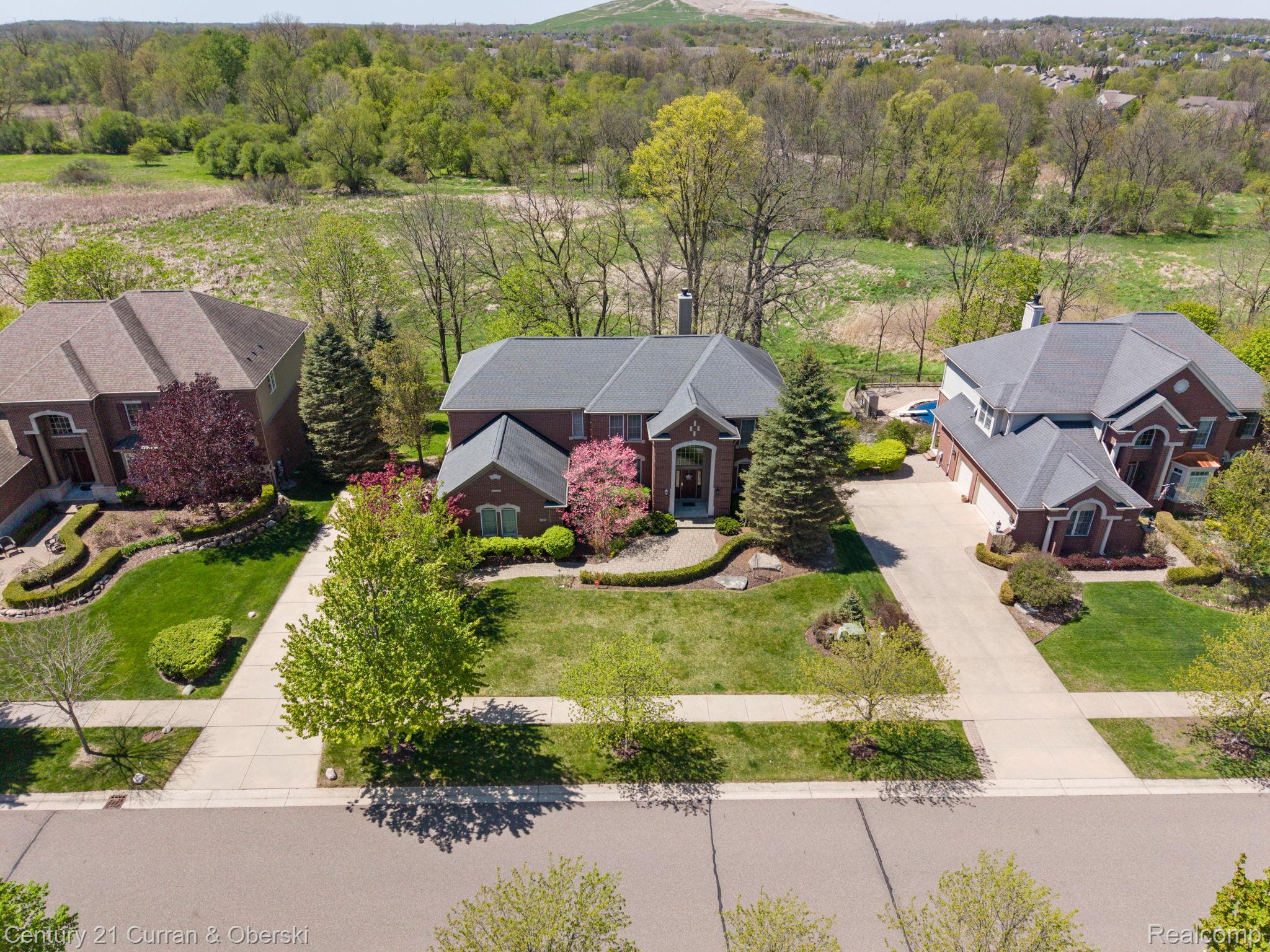 Northville, Michigan, 48168, United States, 5 Bedrooms Bedrooms, ,6 BathroomsBathrooms,Residential,For Sale,2048857