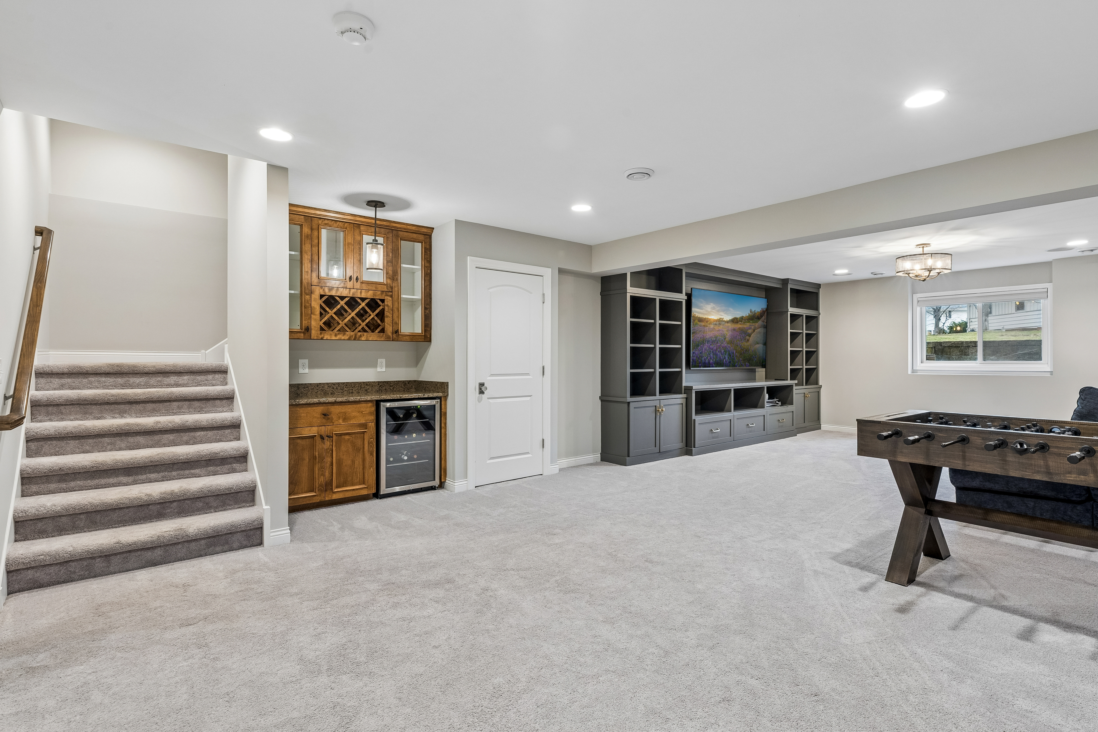  Elegant Living in Edina’s Yancey Park - 物件實景