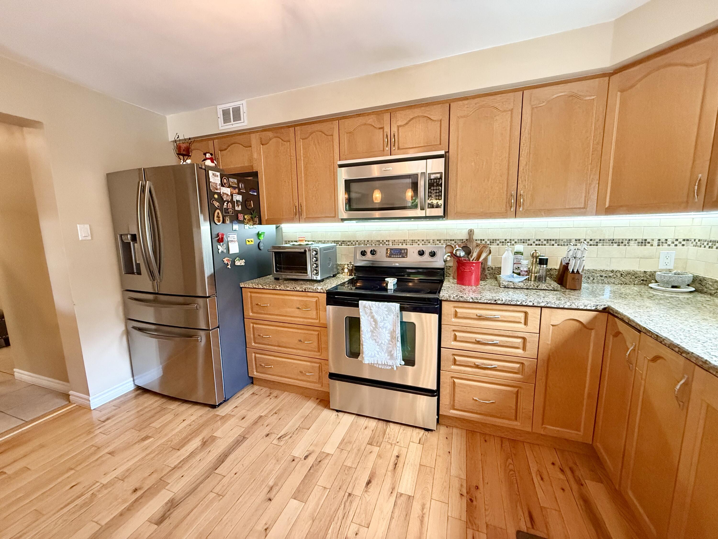 Plattsburgh, New York, 12901, United States, 3 Bedrooms Bedrooms, ,3 BathroomsBathrooms,Residential,For Sale,1944740