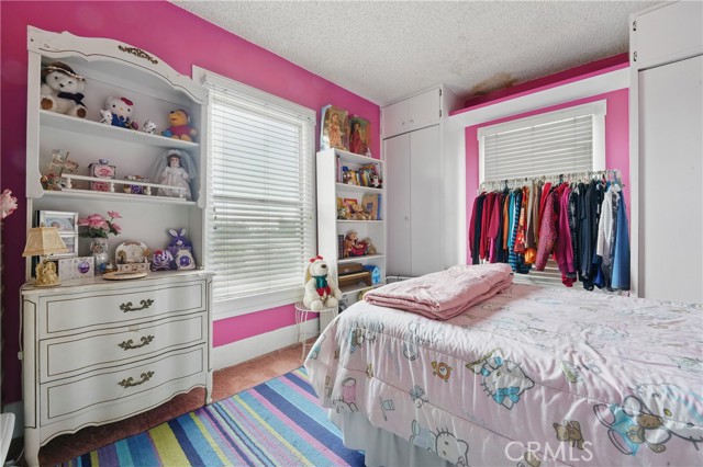 Panorama City, California, 91402, United States, 4 Bedrooms Bedrooms, ,2 BathroomsBathrooms,Residential,For Sale,1982743