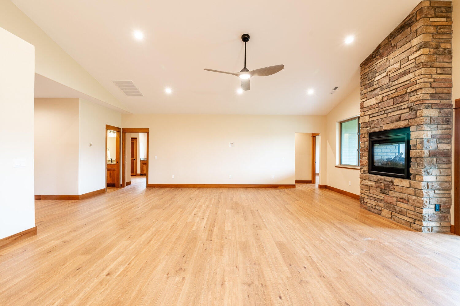 Sheridan, Wyoming, 82801, United States, 4 Bedrooms Bedrooms, ,3 BathroomsBathrooms,Residential,For Sale,1981646