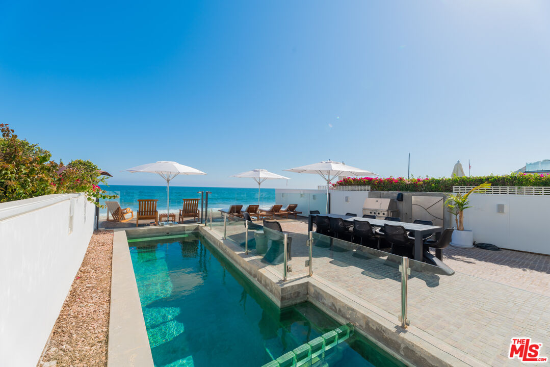 Malibu, California, 90265, United States, 4 Bedrooms Bedrooms, ,6 BathroomsBathrooms,Residential,For Sale,1912115