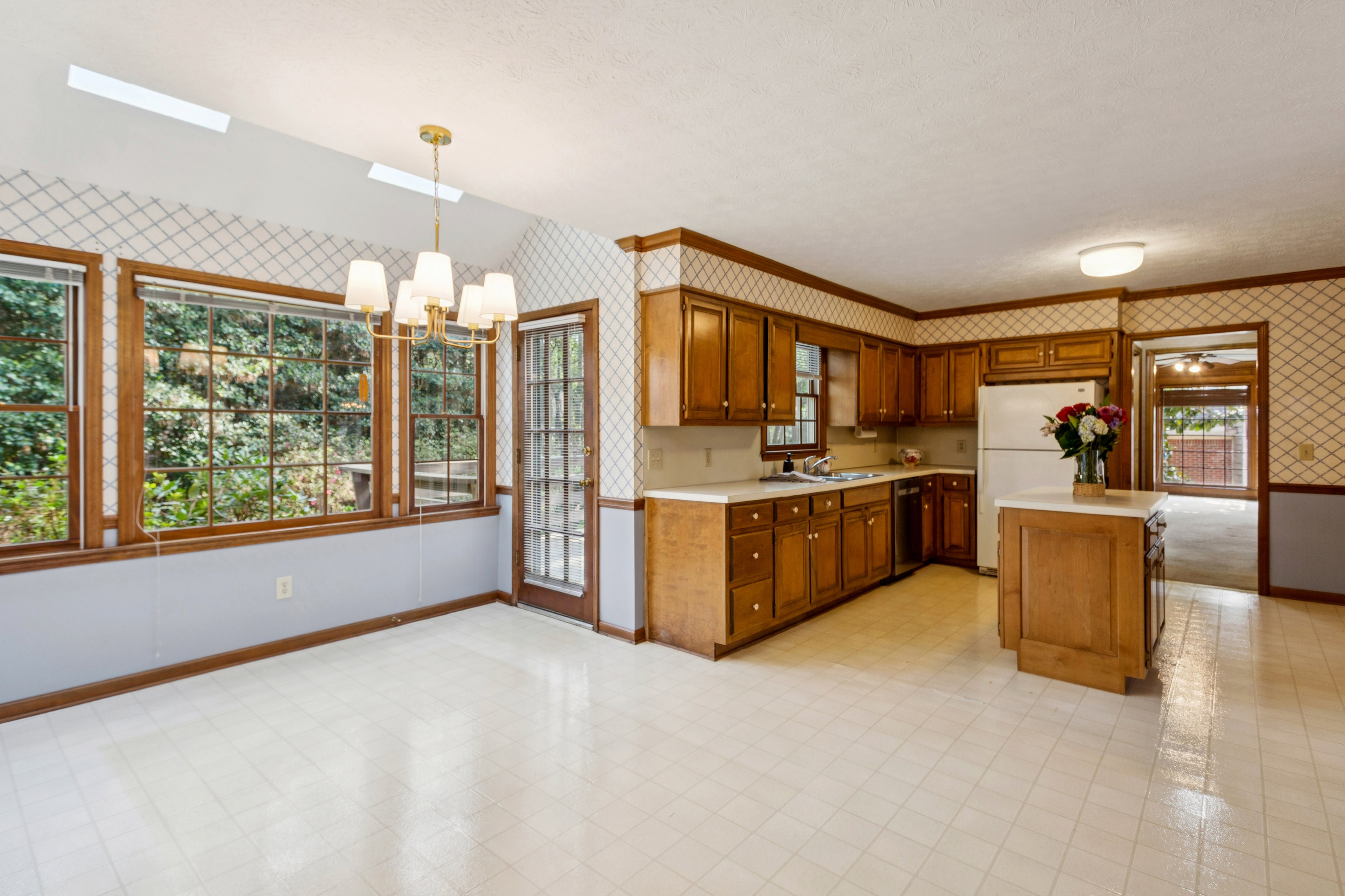  Beautiful Home on Corner Lot in Coveted Princeton Mill Subdivision - 物件實景