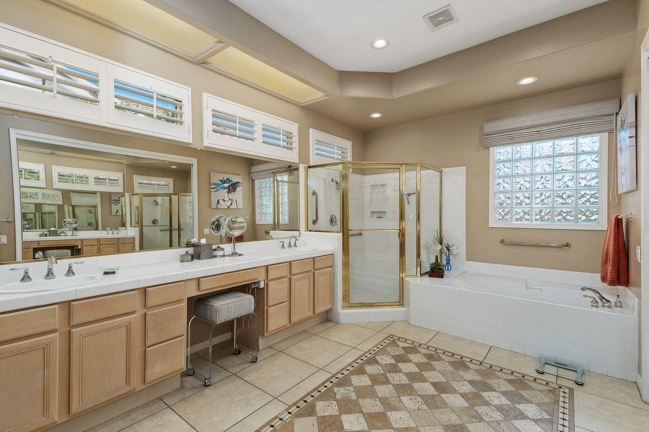 Palm Desert, California, 92211, United States, 3 Bedrooms Bedrooms, ,3 BathroomsBathrooms,Residential,For Sale,1827813