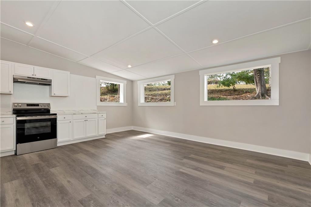 Dawsonville, Georgia, 30534, United States, 2 Bedrooms Bedrooms, ,2 BathroomsBathrooms,Residential,For Sale,1991026