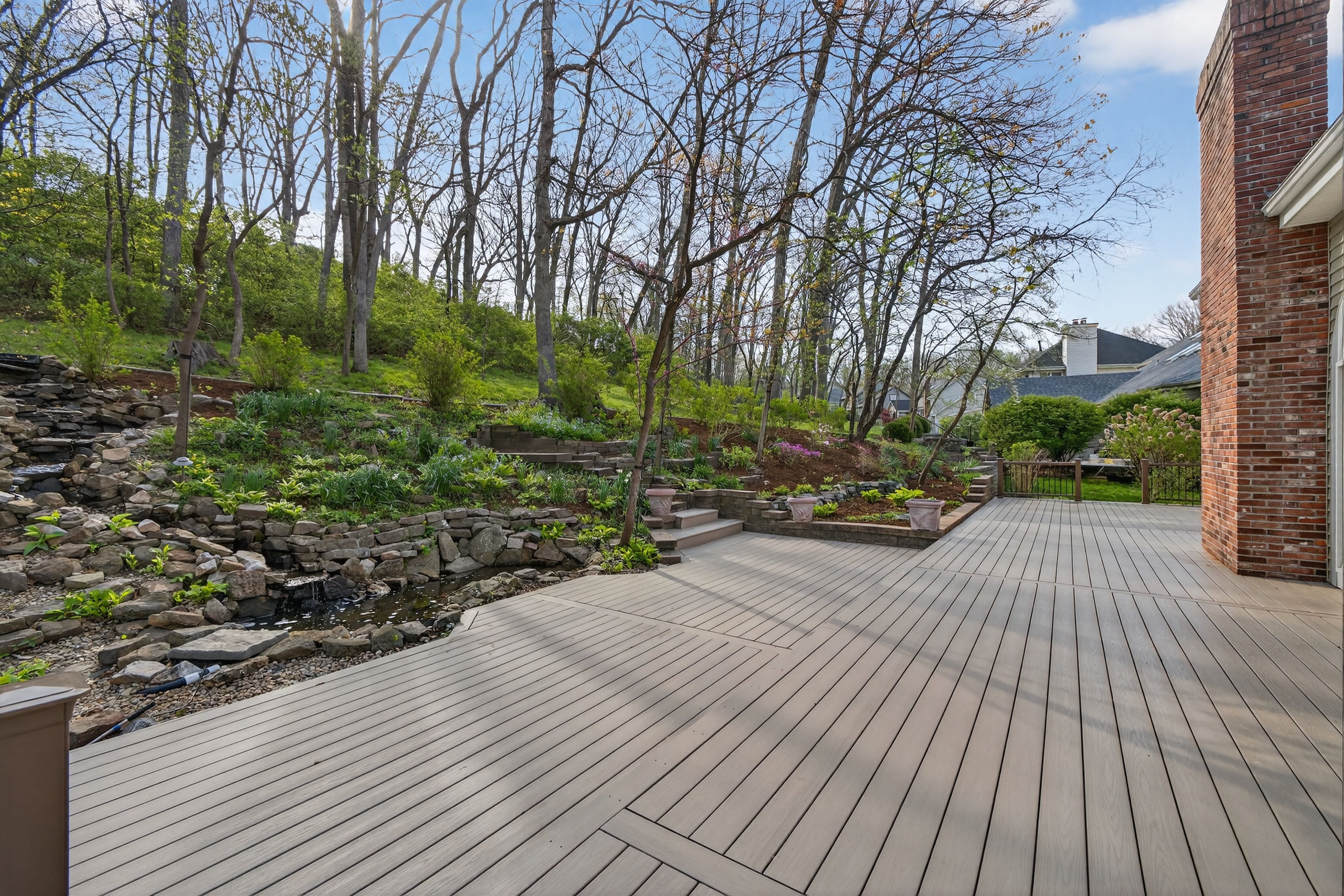  Tucked within the serene, tree-lined enclave of The Forest Subdivision - 物件實景