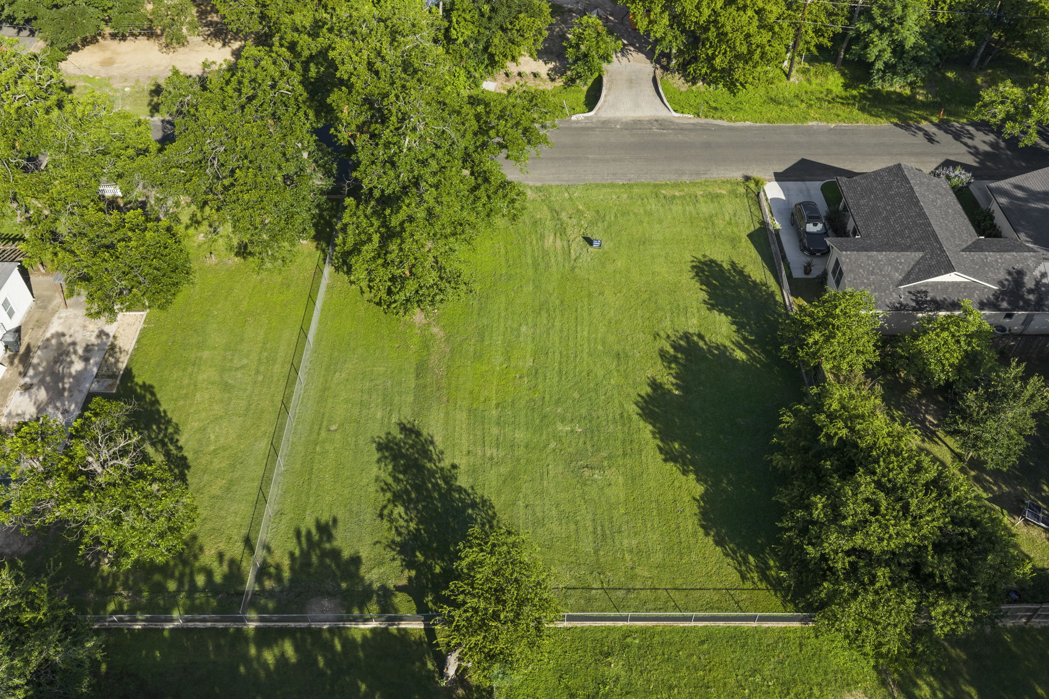  501 West Creek Street, Fredericksburg, TX 78624 - 物件實景