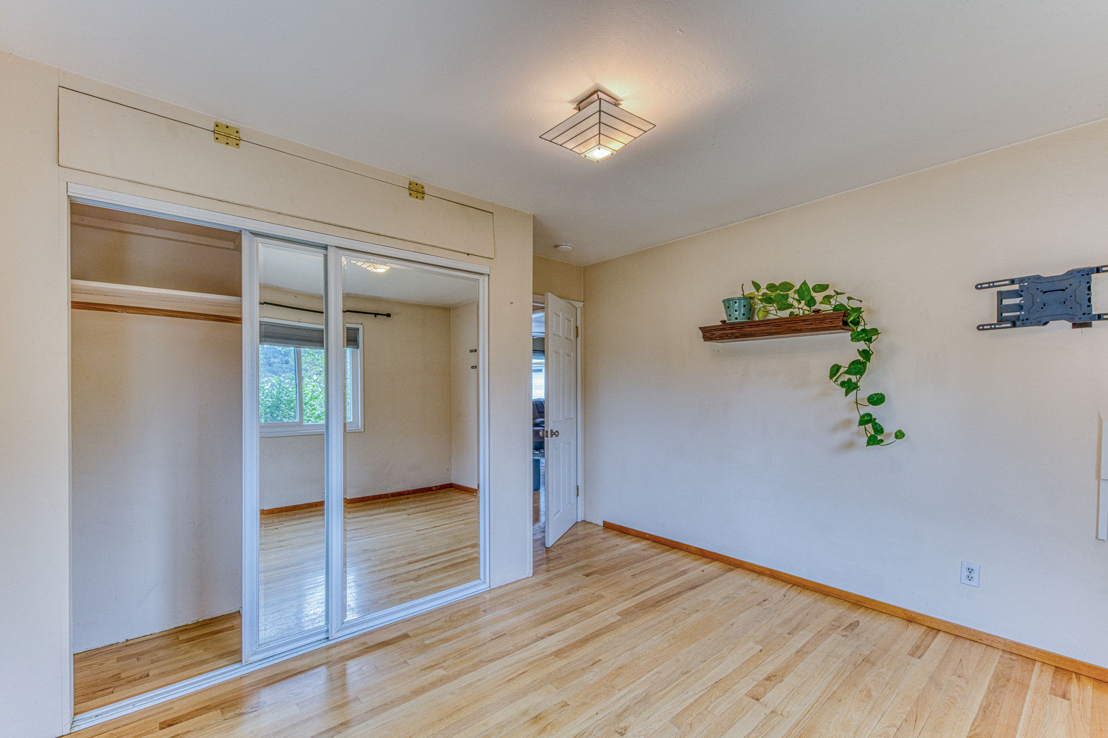  501 Maher Road #A, Royal Oaks - 物件實景
