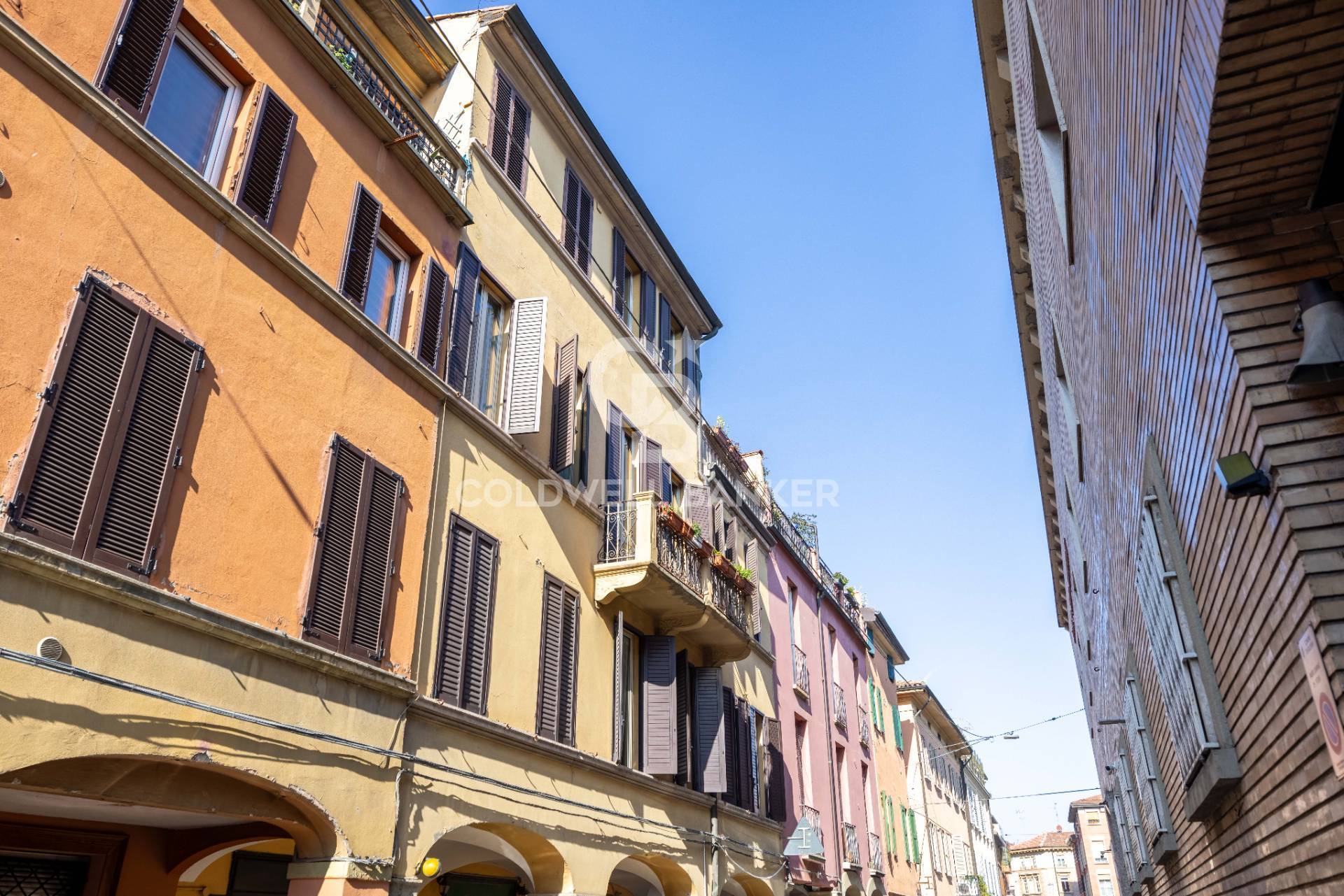 Bologna, Bologna, 40100, IT, ,Residential,For Sale,1992816