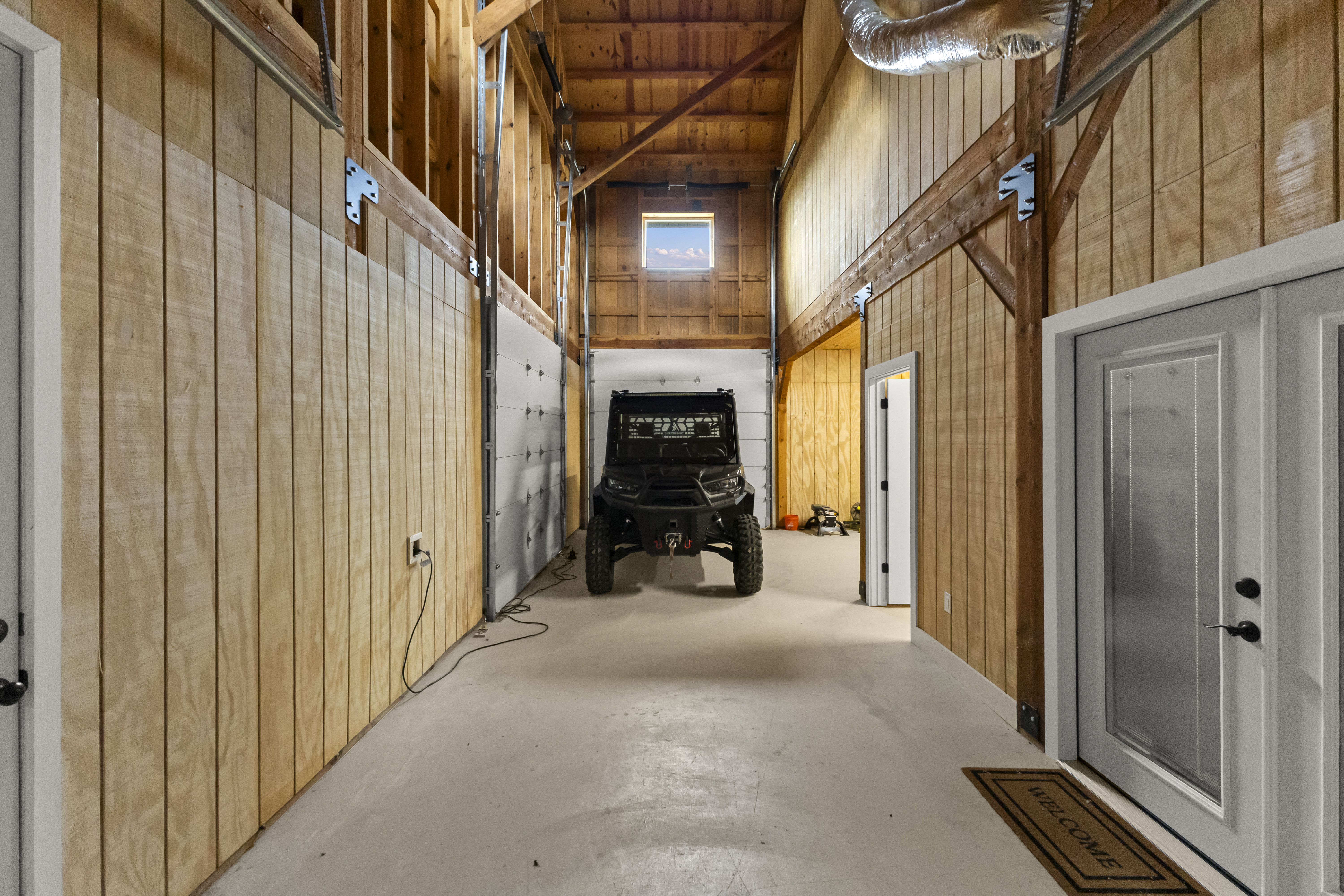  Hilltop Barndominium on 15+ Acres - 物件實景