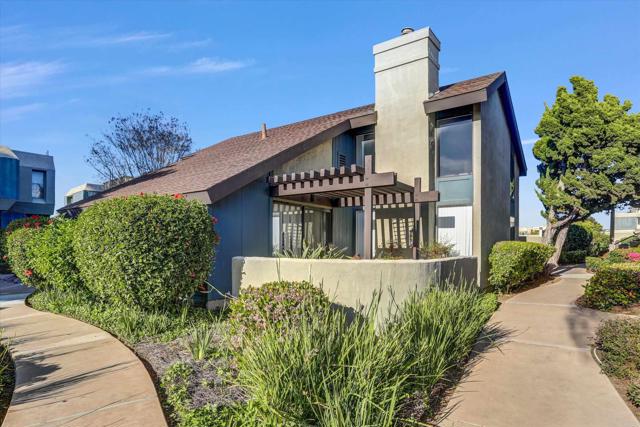 San Diego, California, 92108, United States, 2 Bedrooms Bedrooms, ,2 BathroomsBathrooms,Residential,For Sale,1873743