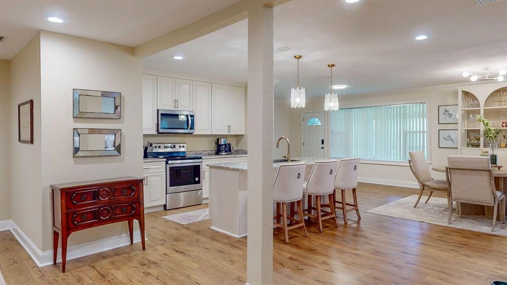 St Petersburg, Florida, 33713, United States, 3 Bedrooms Bedrooms, ,2 BathroomsBathrooms,Residential,For Sale,1985545