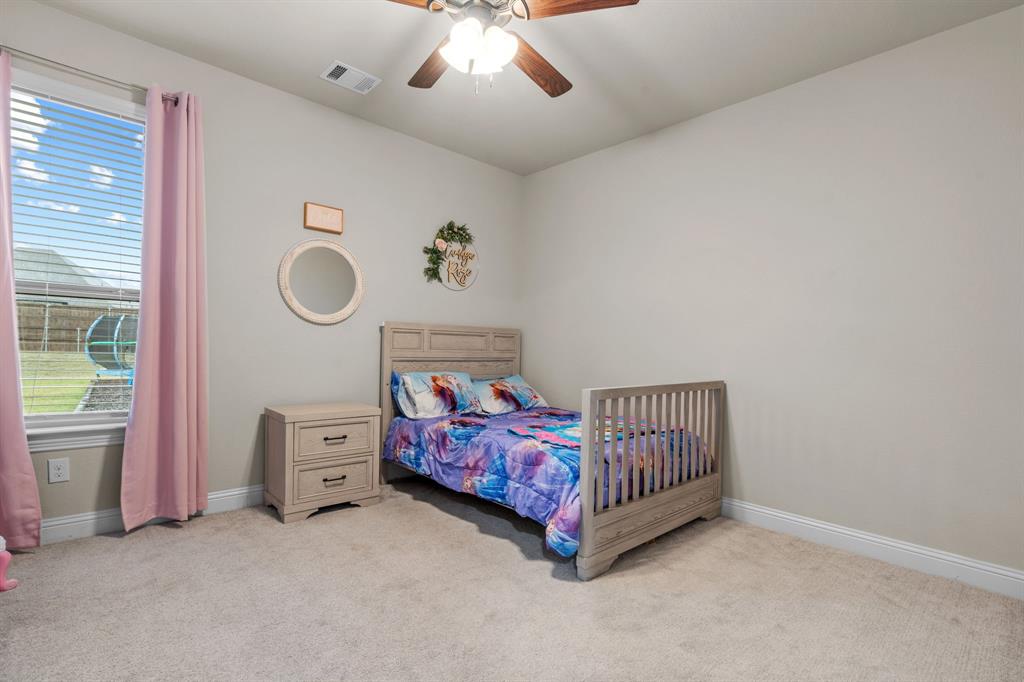 Waxahachie, Texas, 75165, United States, 4 Bedrooms Bedrooms, ,3 BathroomsBathrooms,Residential,For Sale,1981822