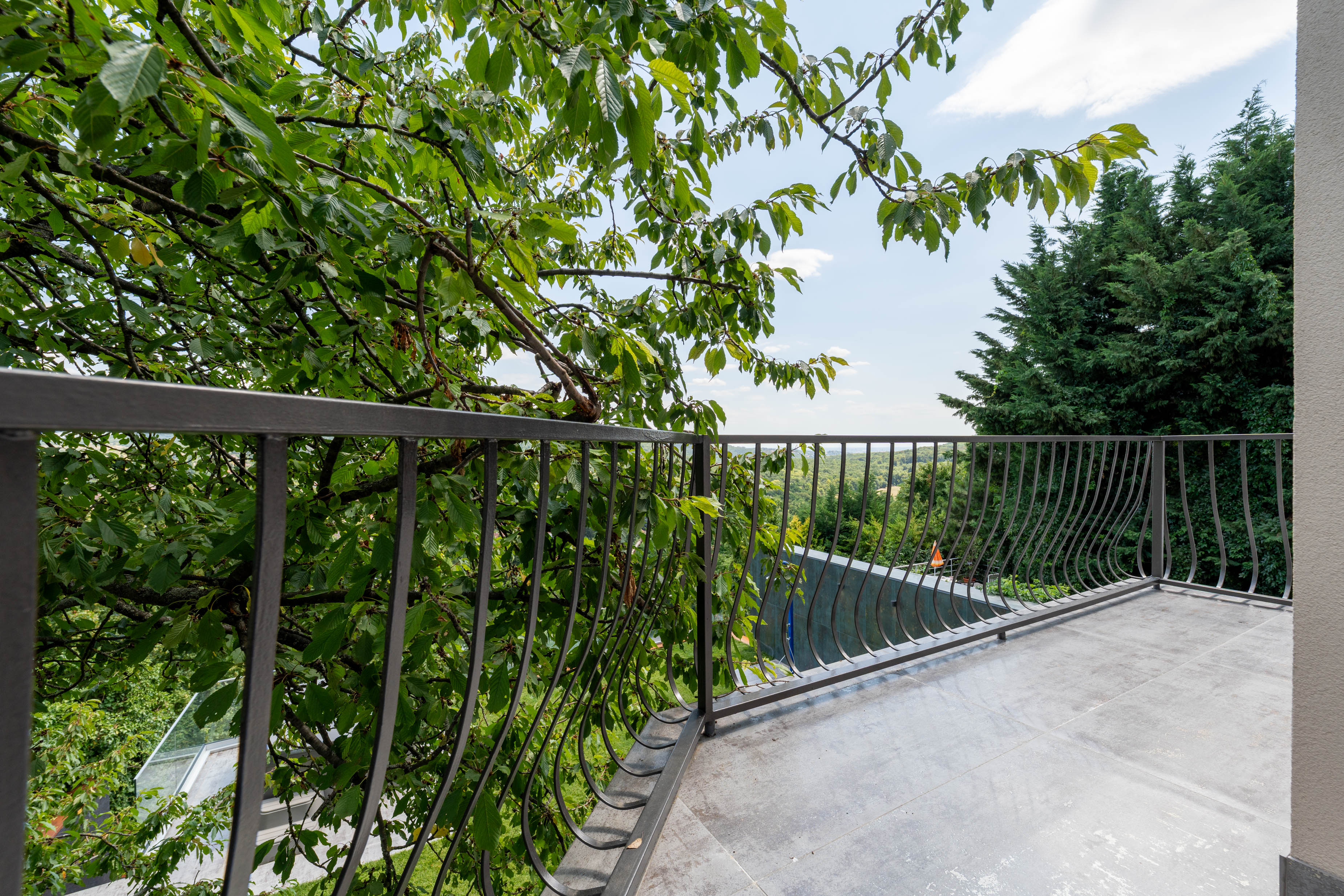  A panoramic design residence in the prestigious enclave of Adyliget - 物件實景