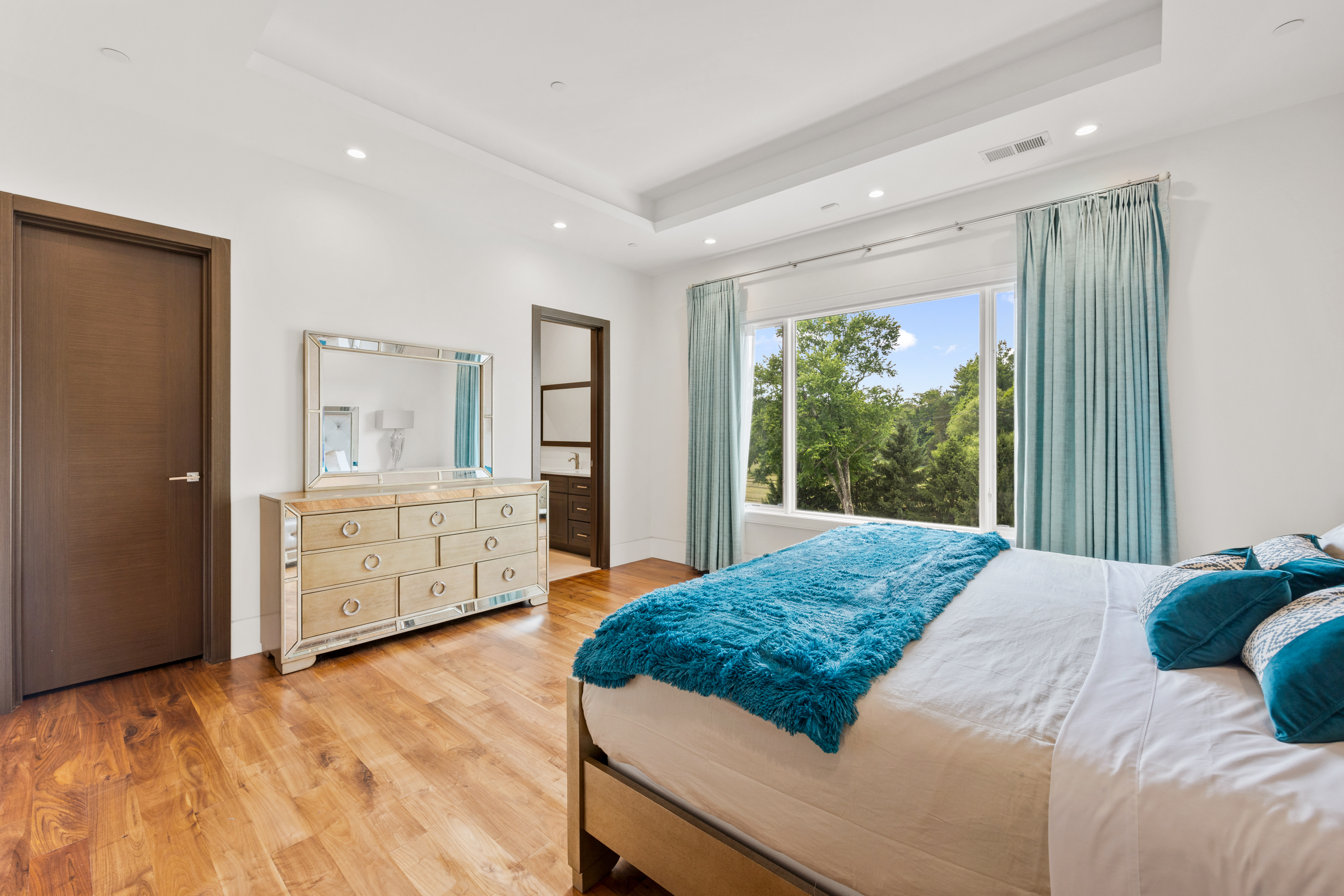  8880 Bradley Boulevard, Bethesda, MD, 20817 - 物件實景