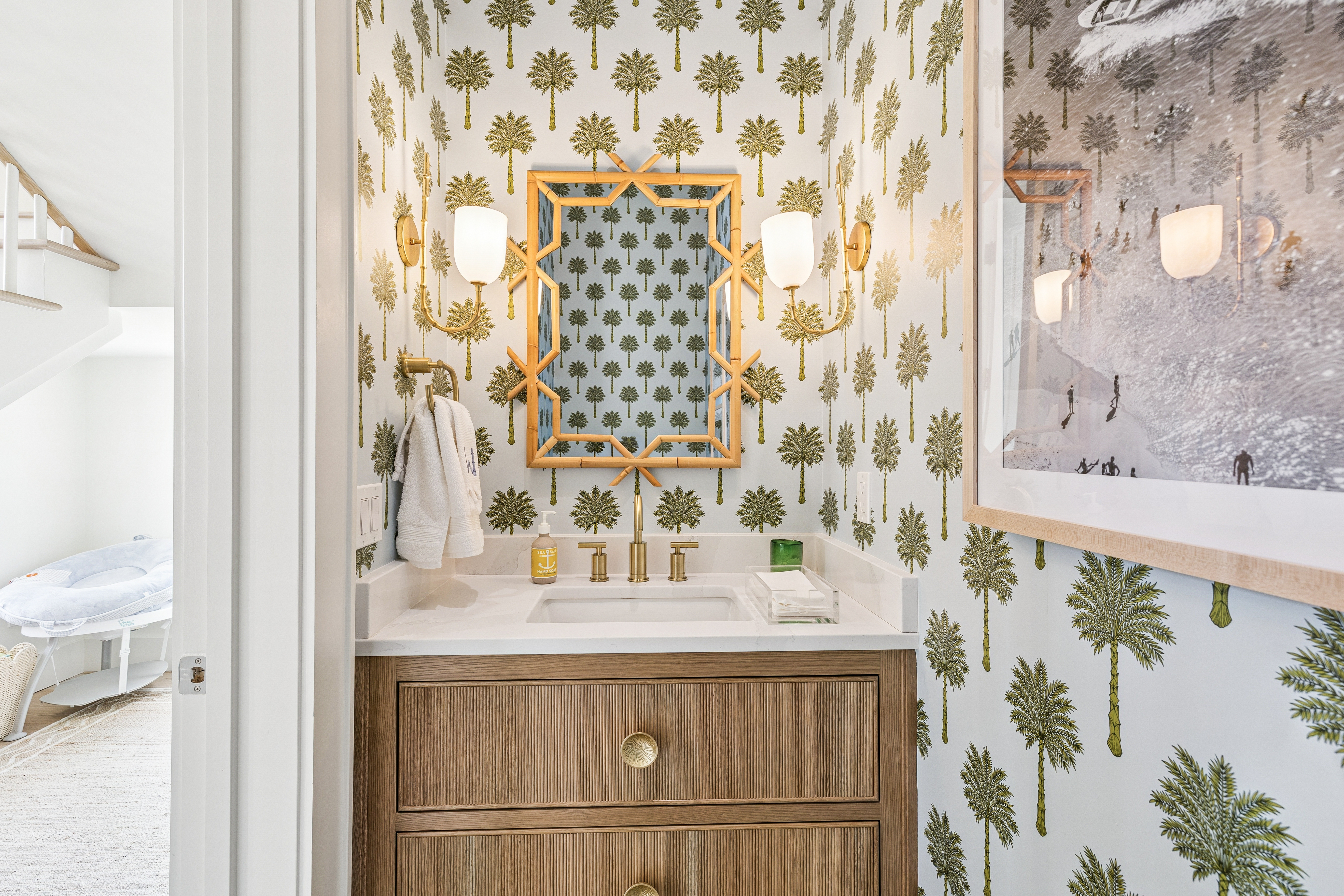  Refined Coastal Residence With Designer Interiors And Exceptional Craftsmanship - 物件實景