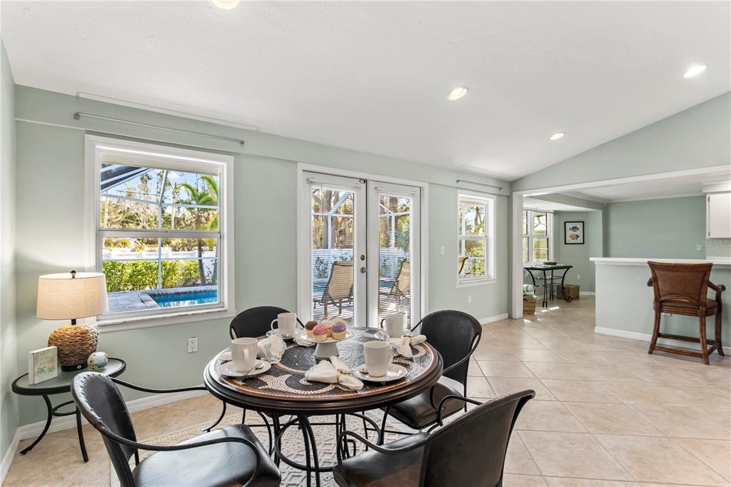 Sarasota, Florida, 34242, United States, 3 Bedrooms Bedrooms, ,2 BathroomsBathrooms,Residential,For Sale,1992857