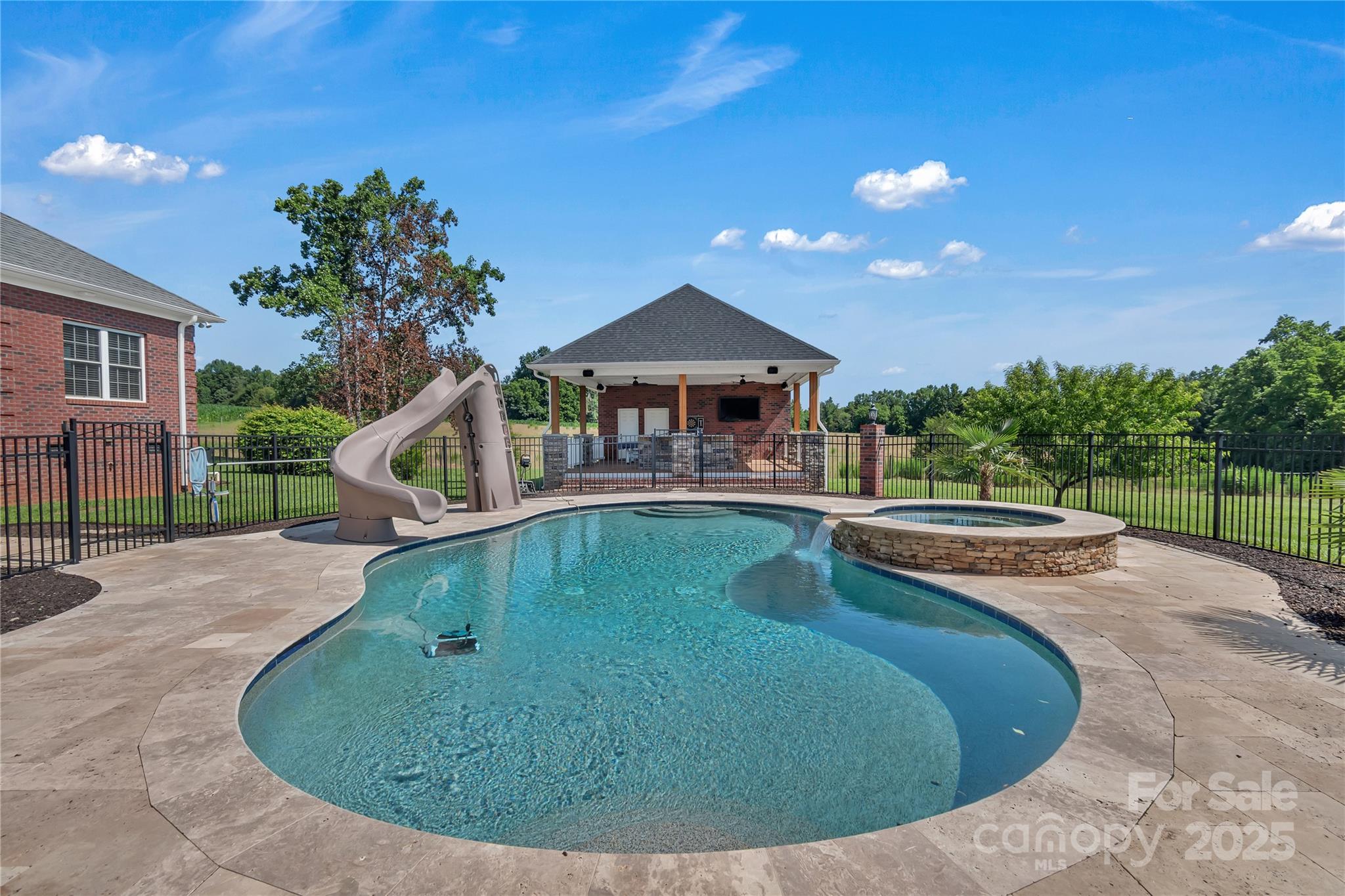 Shelby, North Carolina, 28150, United States, 3 Bedrooms Bedrooms, ,4 BathroomsBathrooms,Residential,For Sale,1868459
