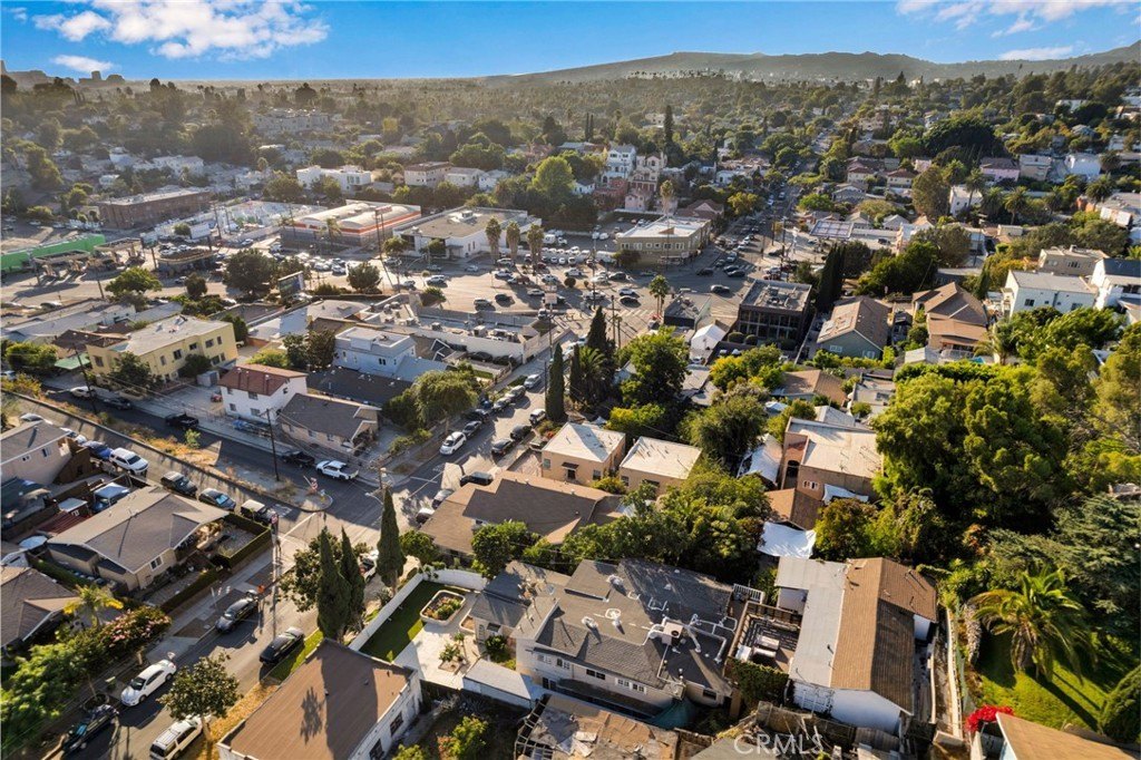 Echo Park, California, 90026, United States, 6 Bedrooms Bedrooms, ,6 BathroomsBathrooms,Residential,For Sale,1981292