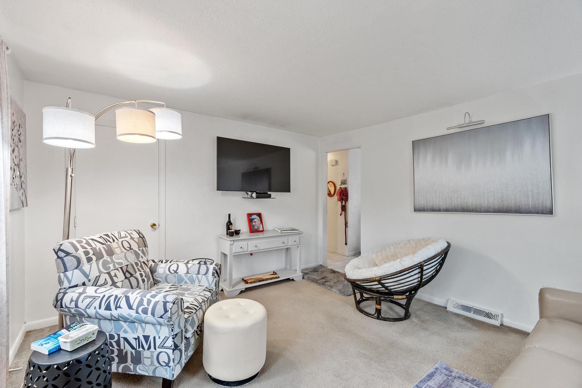  74 Harlem St, Lowell, MA, 01854 - 物件實景