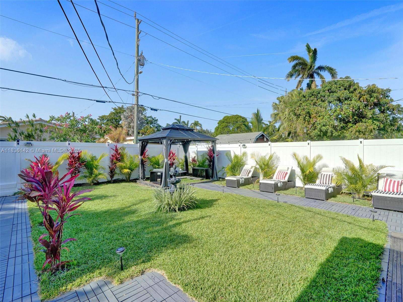 Hollywood, Florida, 33019, United States, 3 Bedrooms Bedrooms, ,2 BathroomsBathrooms,Residential,For Sale,1898660