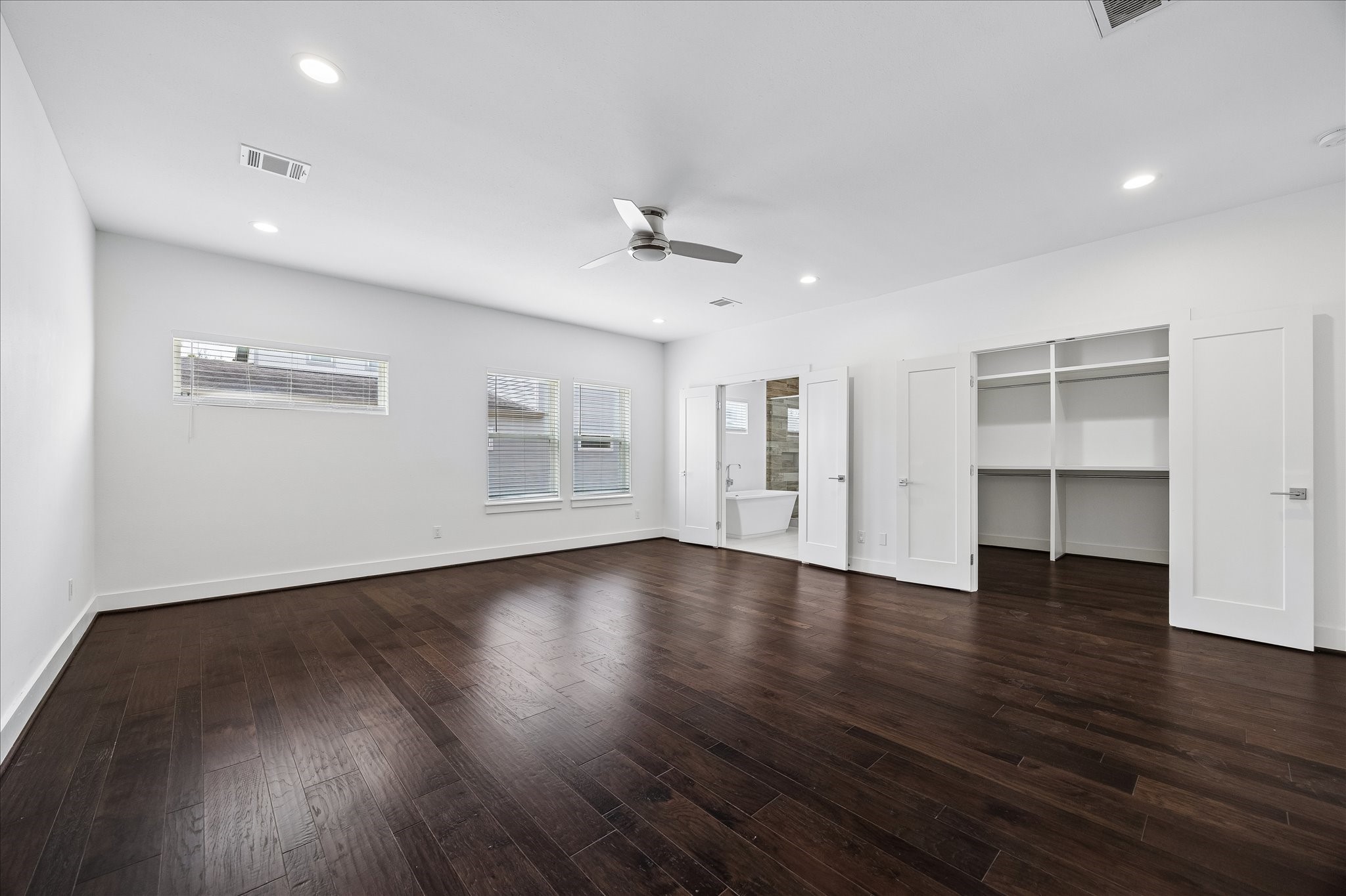  7702 Jacquelyn Oaks Road - 物件實景