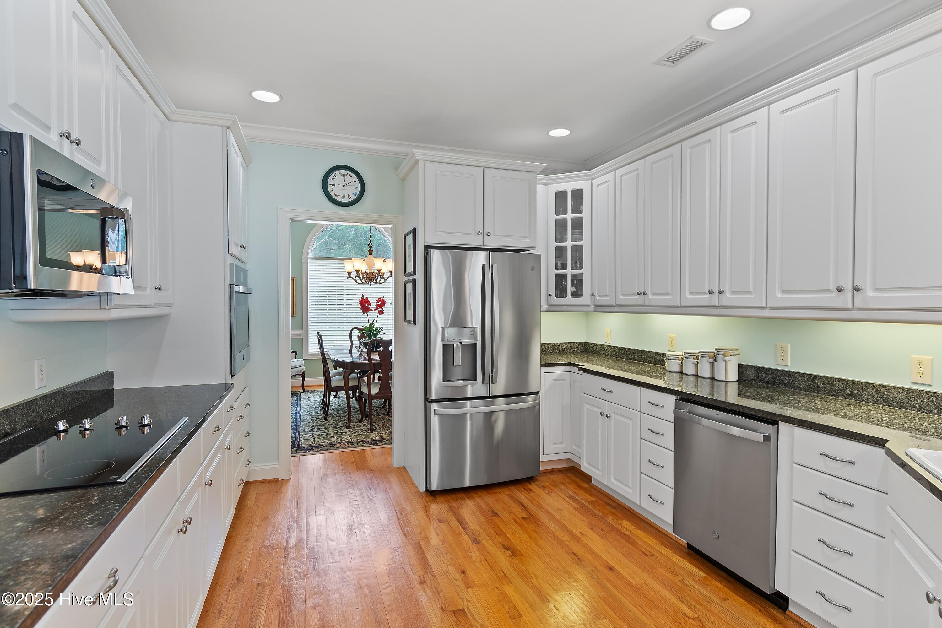 Southport, North Carolina, 28461, United States, 4 Bedrooms Bedrooms, ,3 BathroomsBathrooms,Residential,For Sale,1903554