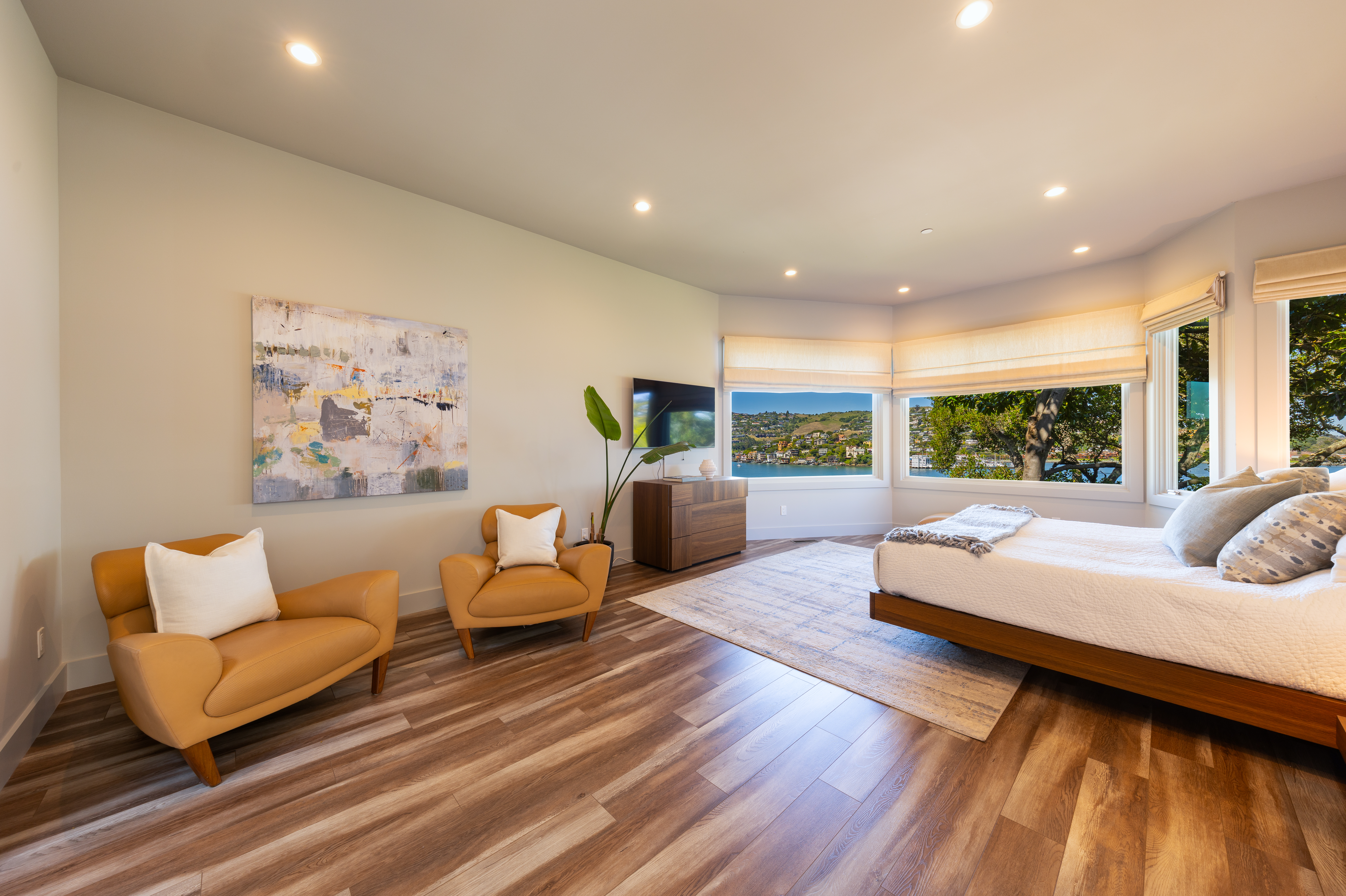  Coastal Living on Coveted Beach Road - 物件實景