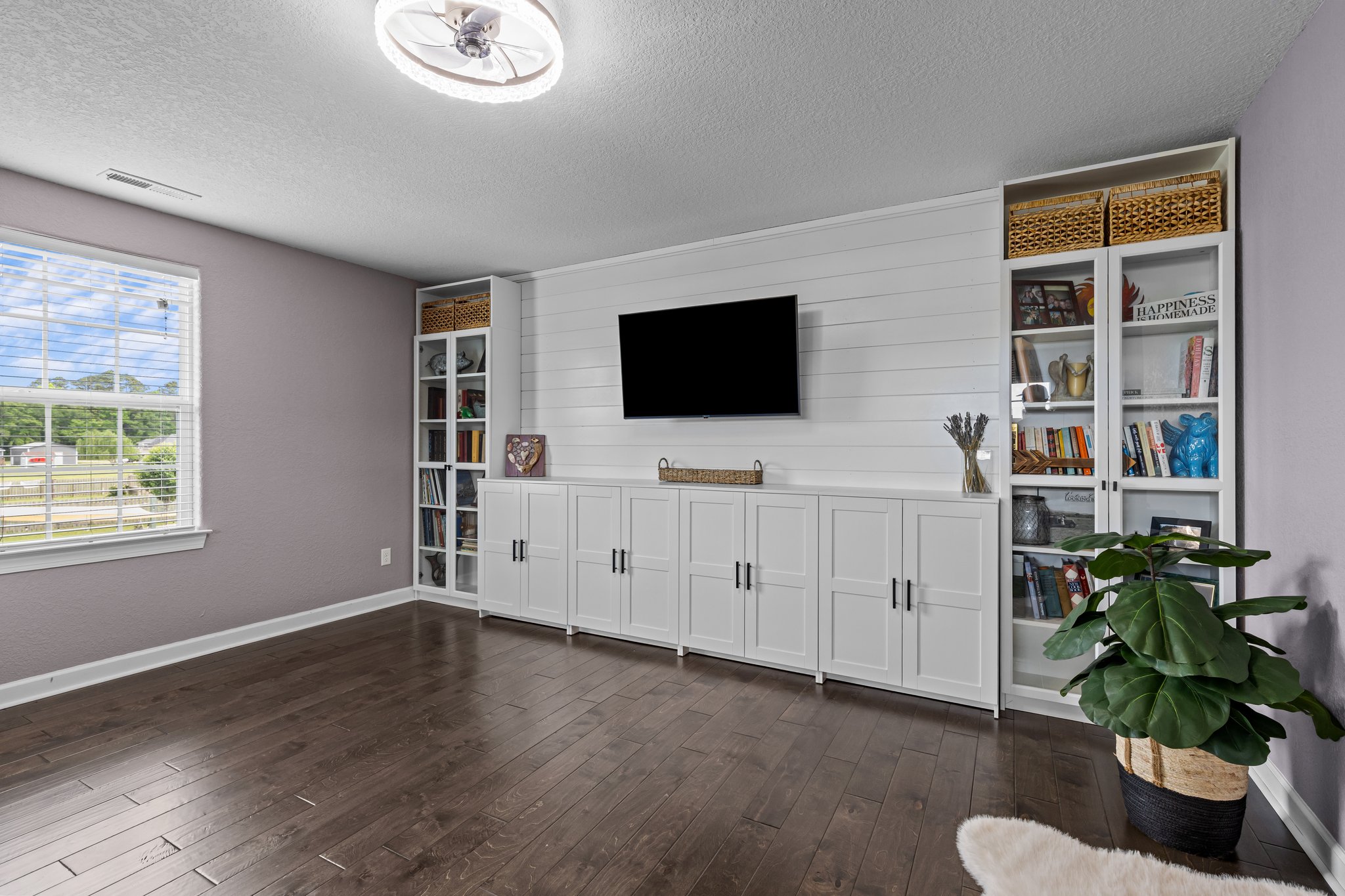 Moyock, Virginia, 23758, United States, 4 Bedrooms Bedrooms, ,3 BathroomsBathrooms,Residential,For Sale,1982515